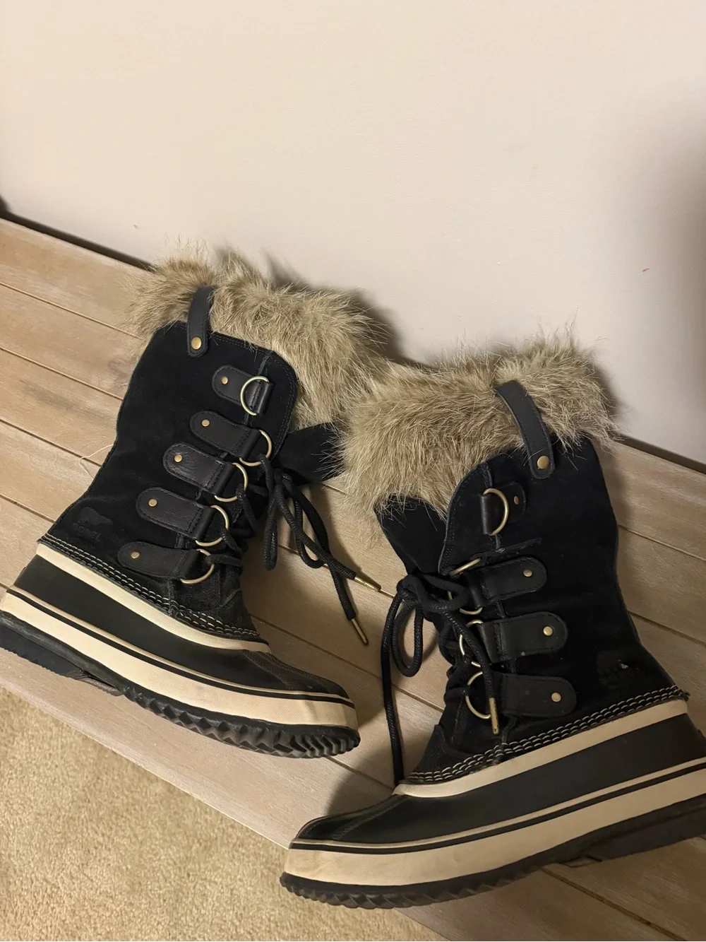 Sorel Black Faux-Fur Trim Waterproof Winter Boots